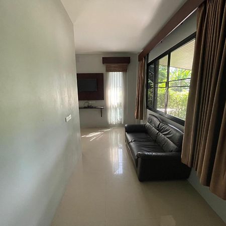 Modern 2-Bedroom Villas With Pool Access Krabi Exterior photo